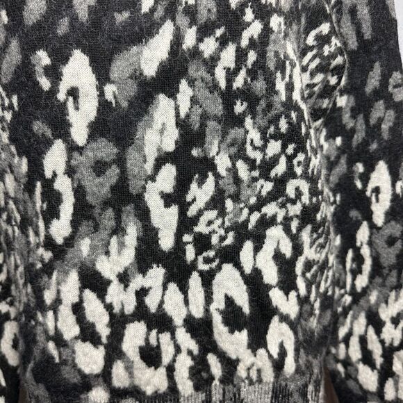 Saint Laurent gray wool alpaca leopard print sweater size XS unisex - Picture 3 of 10